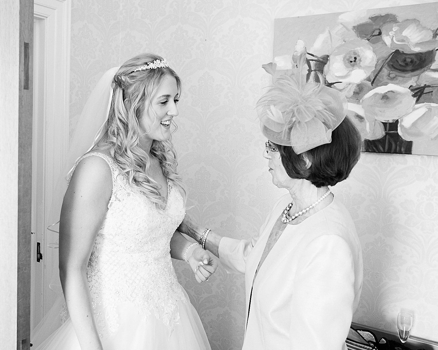 A bride and a relative speak before the wedding